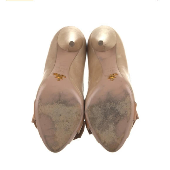 PRADA Leather Bow Accents Pumps - Picture 5 of 5